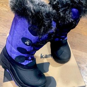 Kamik SNOWGYPSY LAVENDER BOOTS IN PERFECT CONDITION…BOUGHT IN 🐼 PANDA SPORT 🥾